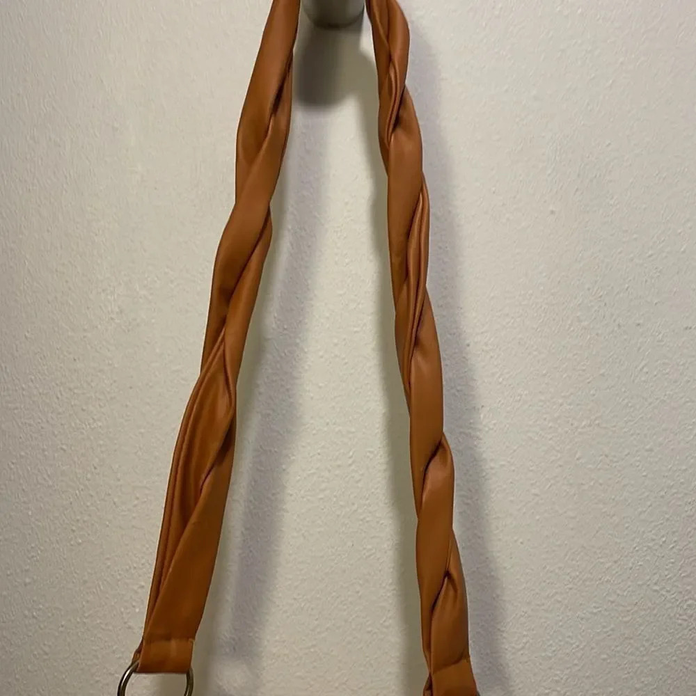 Murval Woman’s copper beaded handbag - Picture 7 of 14